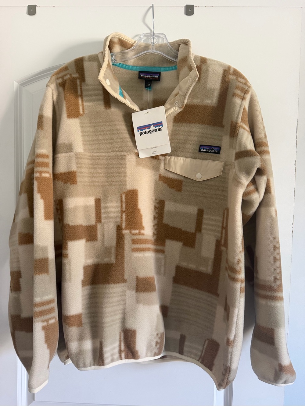 Patagonia Women’s Beige Patterned Synchilla Pullover - Large